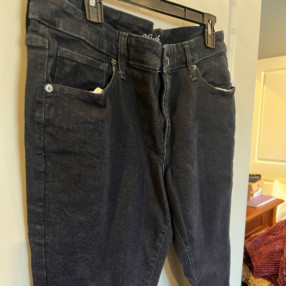 Universal Thread jeans - Picture 2 of 4
